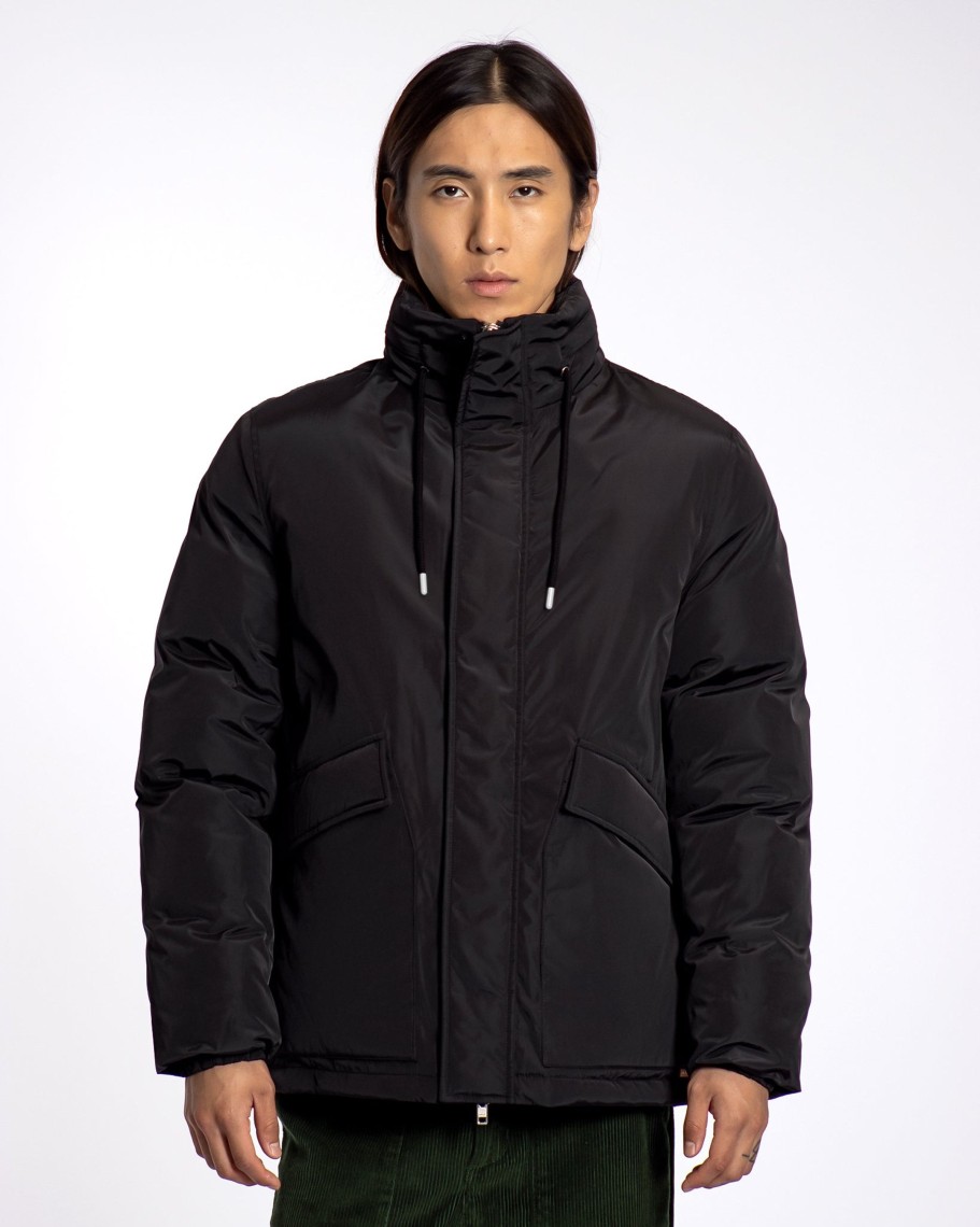 Far Afield Outerwear | Sander Puffer Jacket - Black Upcycled Poly